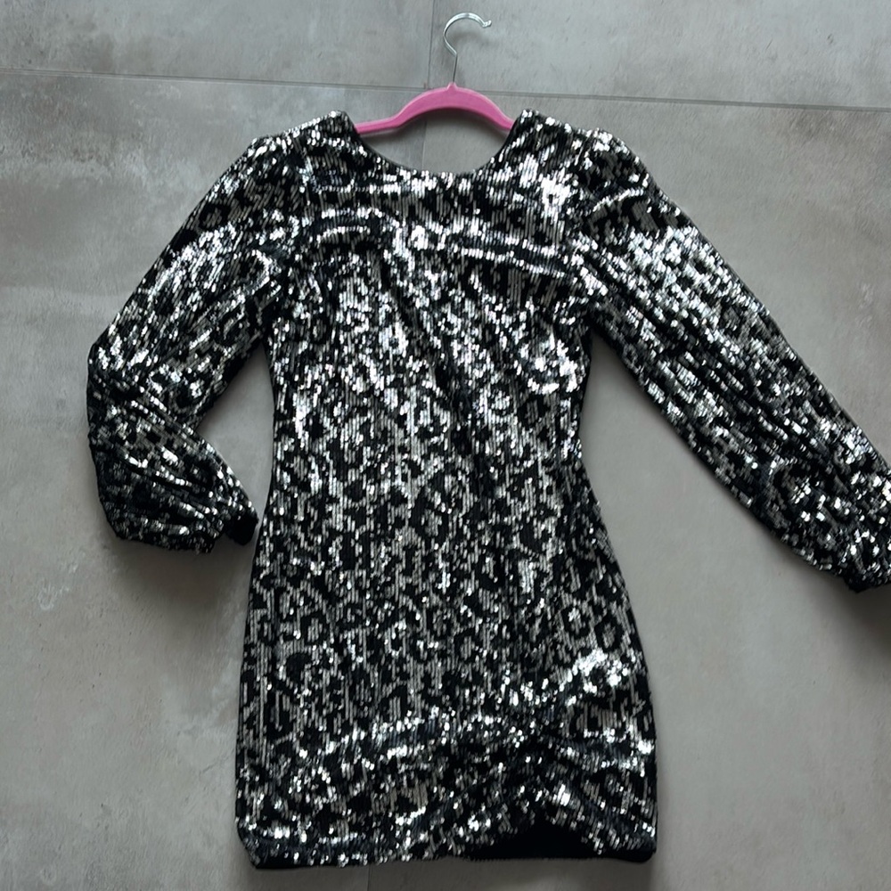 Saylor cocktail mini cocktail dress size small black silver sequins